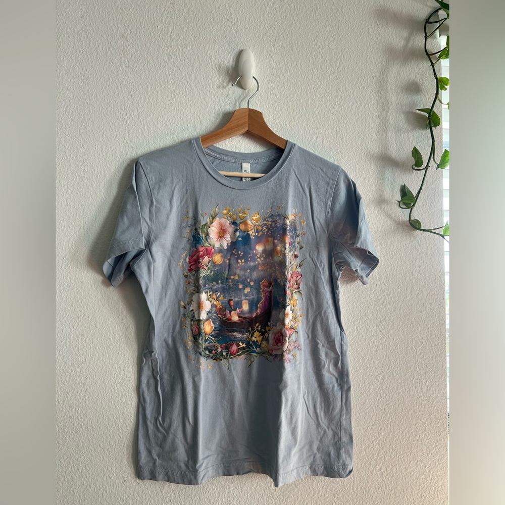 Tangled Disney Print Graphic T-Shirt (M)